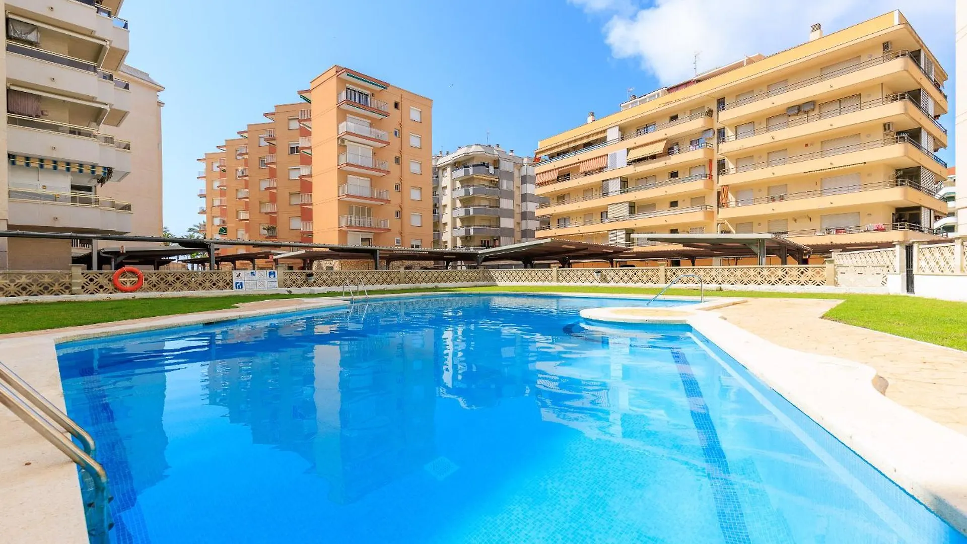 Neia Apartment Planet Costa Dorada La Pineda Spain