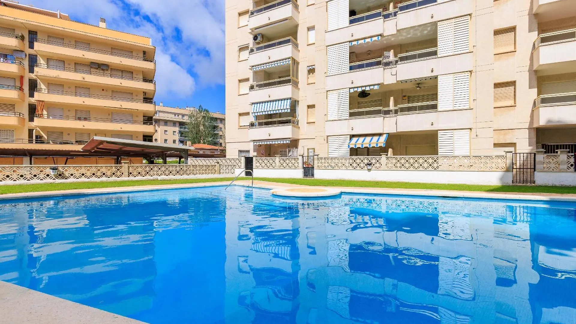 Neia Apartment Planet Costa Dorada La Pineda 0*,